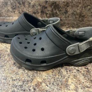Crocs boys size 1 black
